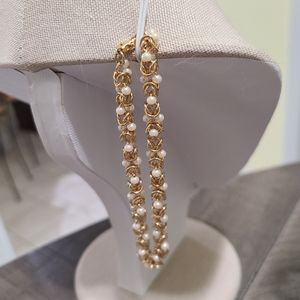 Faux Pearls Goldtone Weaved Link 7 inch clasp bracelet